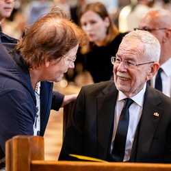 Stephansdom: Österreich nahm Abschied von Papst Franziskus